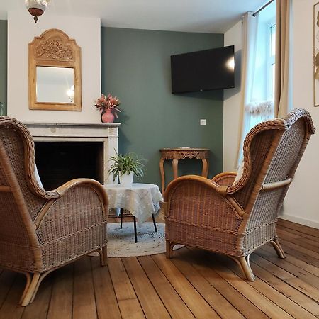 Le Relais Napoleon Panzió Avesnes-sur-Helpe Kültér fotó