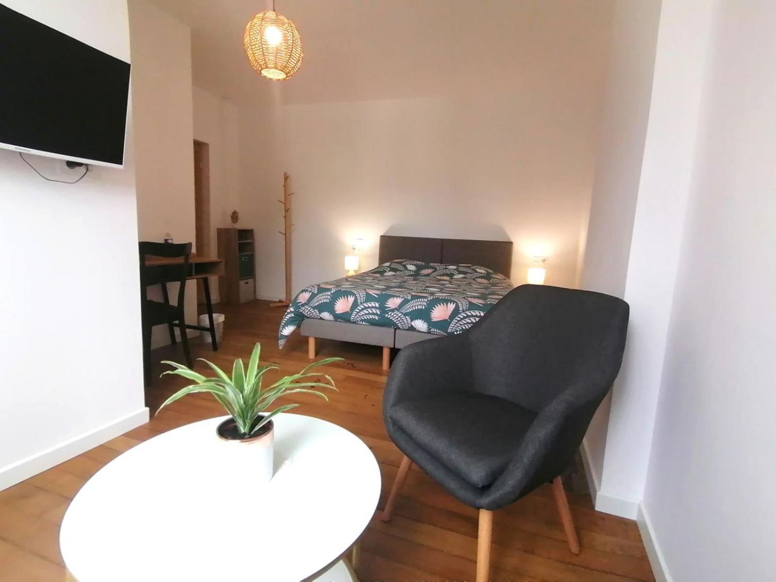 Le Relais Napoleon Panzió Avesnes-sur-Helpe Kültér fotó