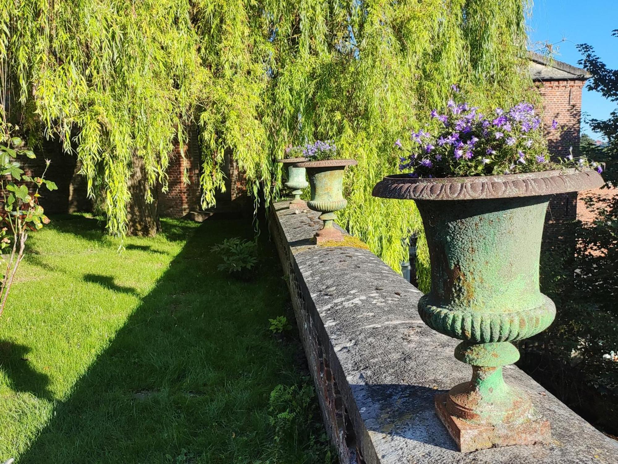 Le Relais Napoleon Panzió Avesnes-sur-Helpe Kültér fotó