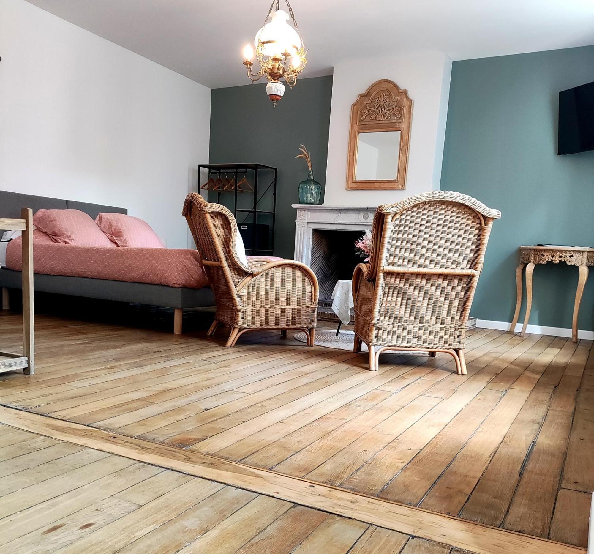 Le Relais Napoleon Panzió Avesnes-sur-Helpe Kültér fotó